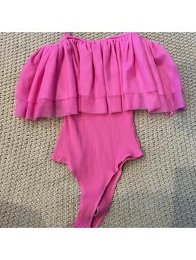 Willow Root pink bodysuit with ruffle sleeves Size XS #bodysuit #lingerie